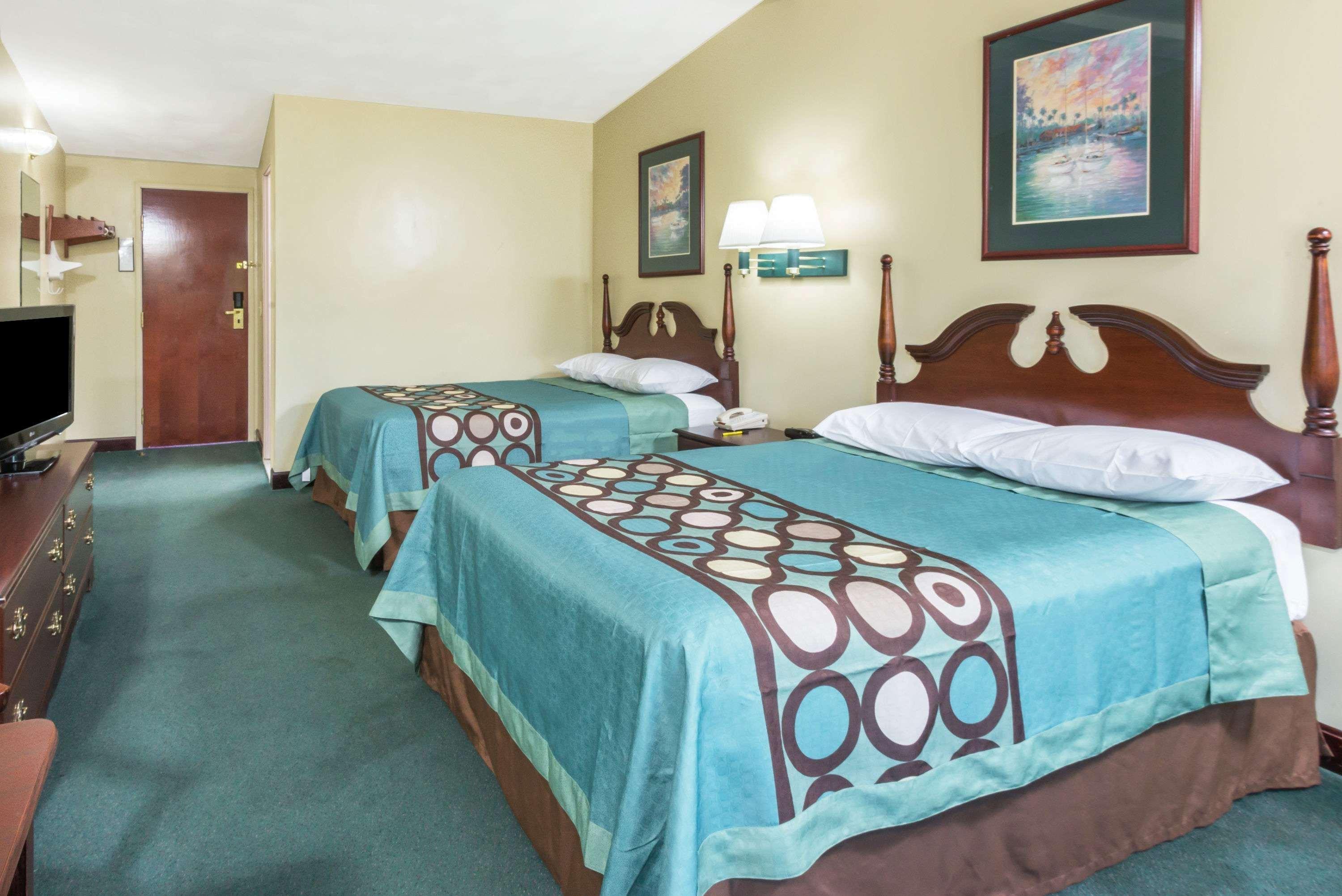 Super 8 By Wyndham West Greenwich/Providence Extérieur photo