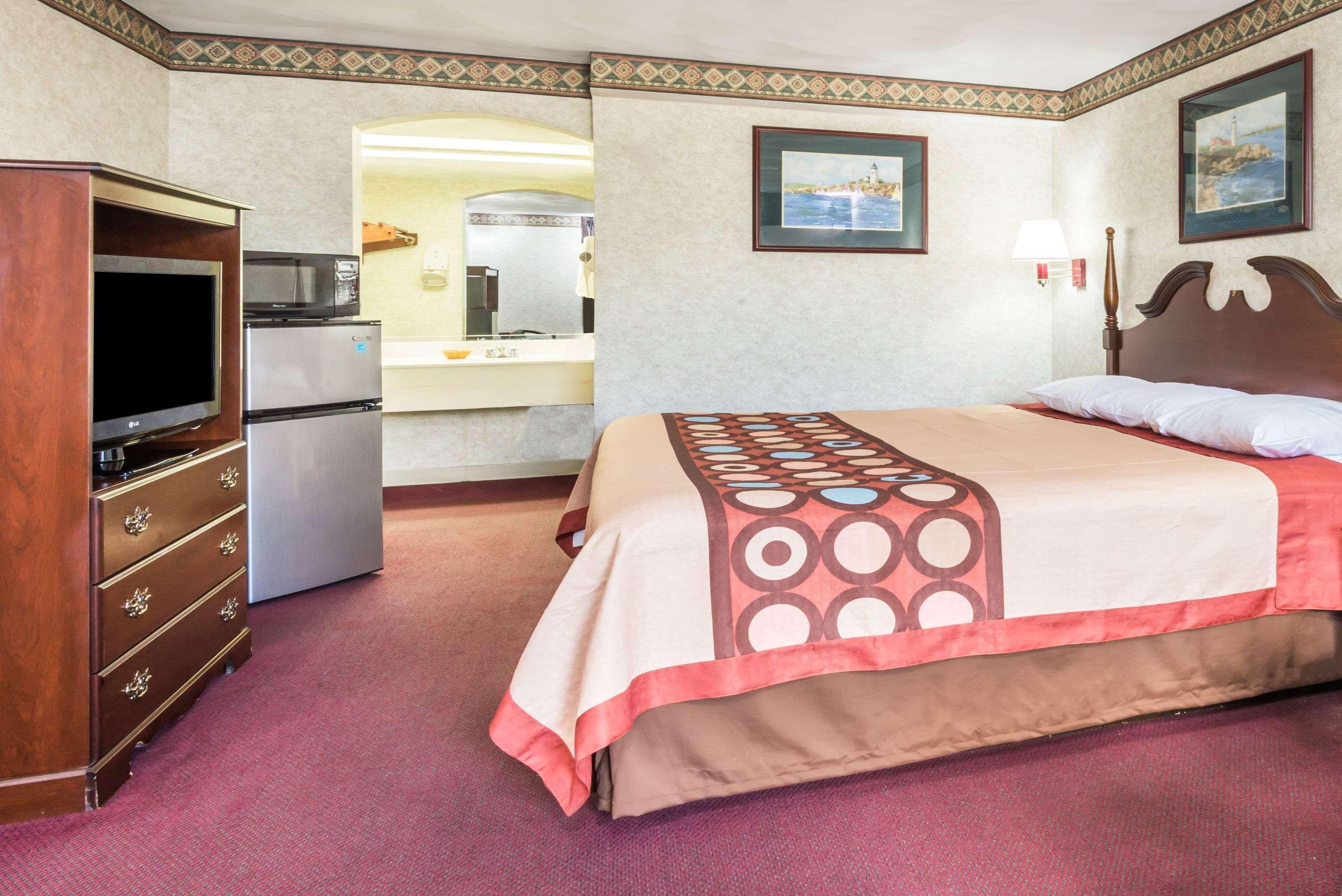 Super 8 By Wyndham West Greenwich/Providence Extérieur photo