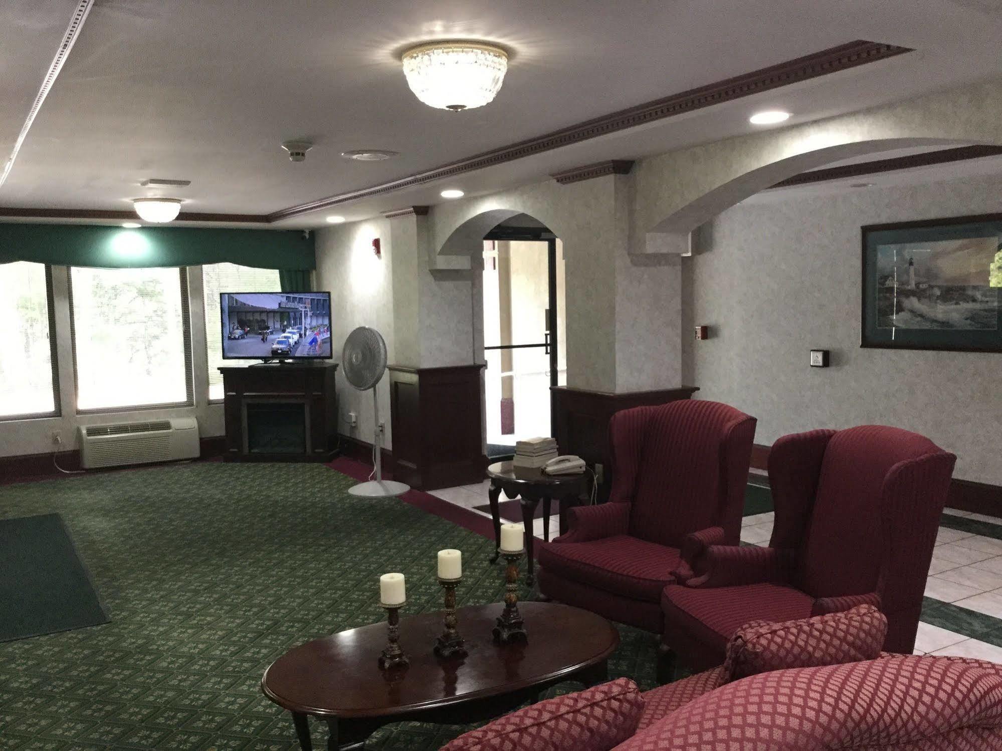 Super 8 By Wyndham West Greenwich/Providence Extérieur photo